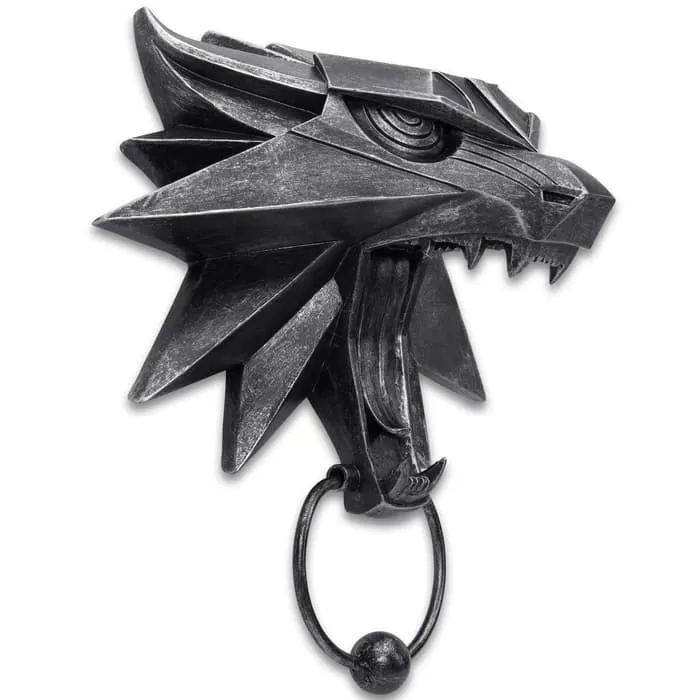 Wolf Door Knocker - High-Quality Resin Construction, Meticulous Detail, Metal Hanging Plate - Dimensions 7βX 8βX 4 1/2β - Image 3